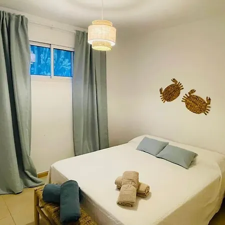 Апартаменты Hoplaco Apartament, Almost On The Коральео